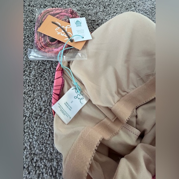 Kona Sol Pink and Purple Floral Women’s One Piece Bathing Suit, Swim, Size S - Picture 8 of 9